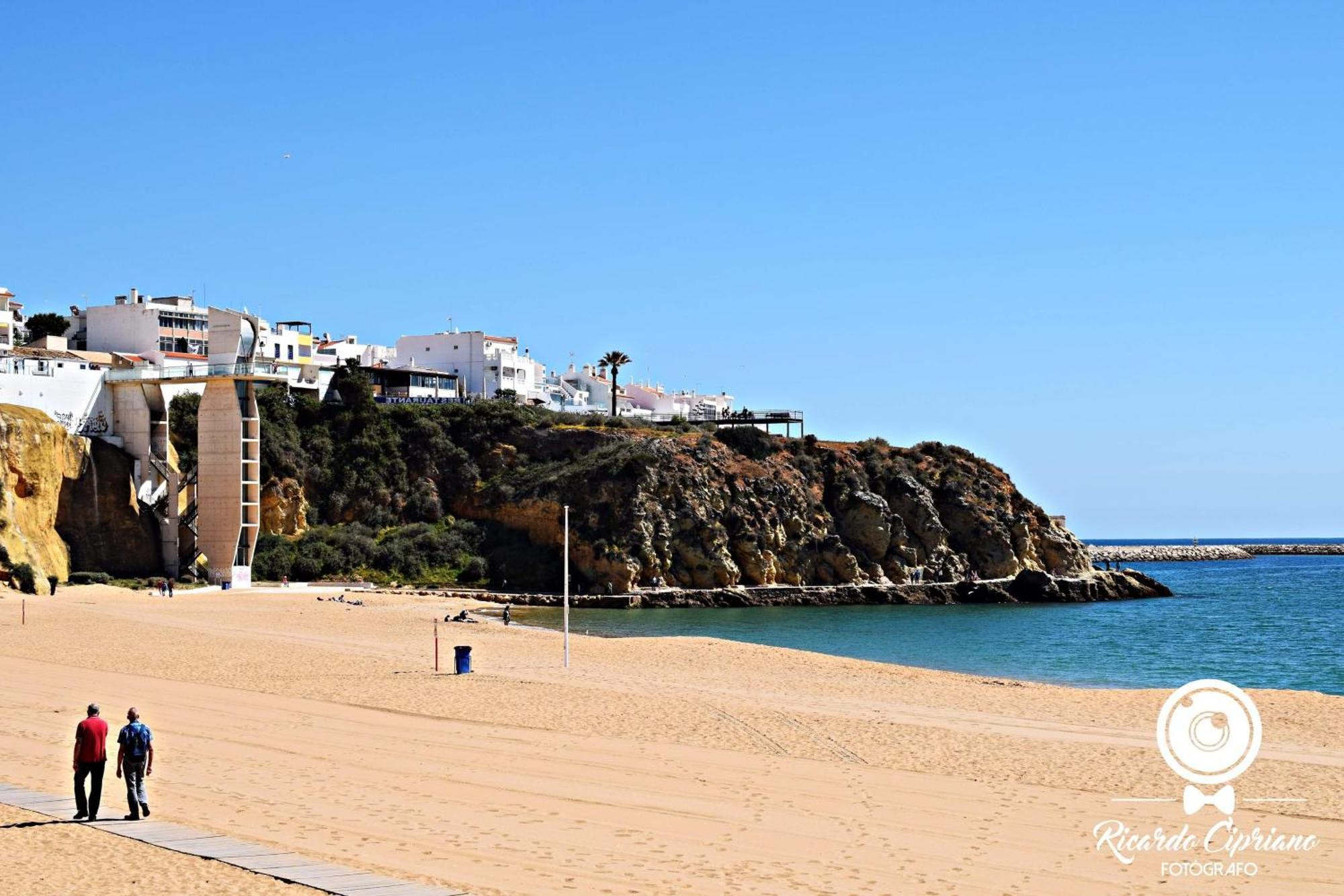Areias Sol Apartment *